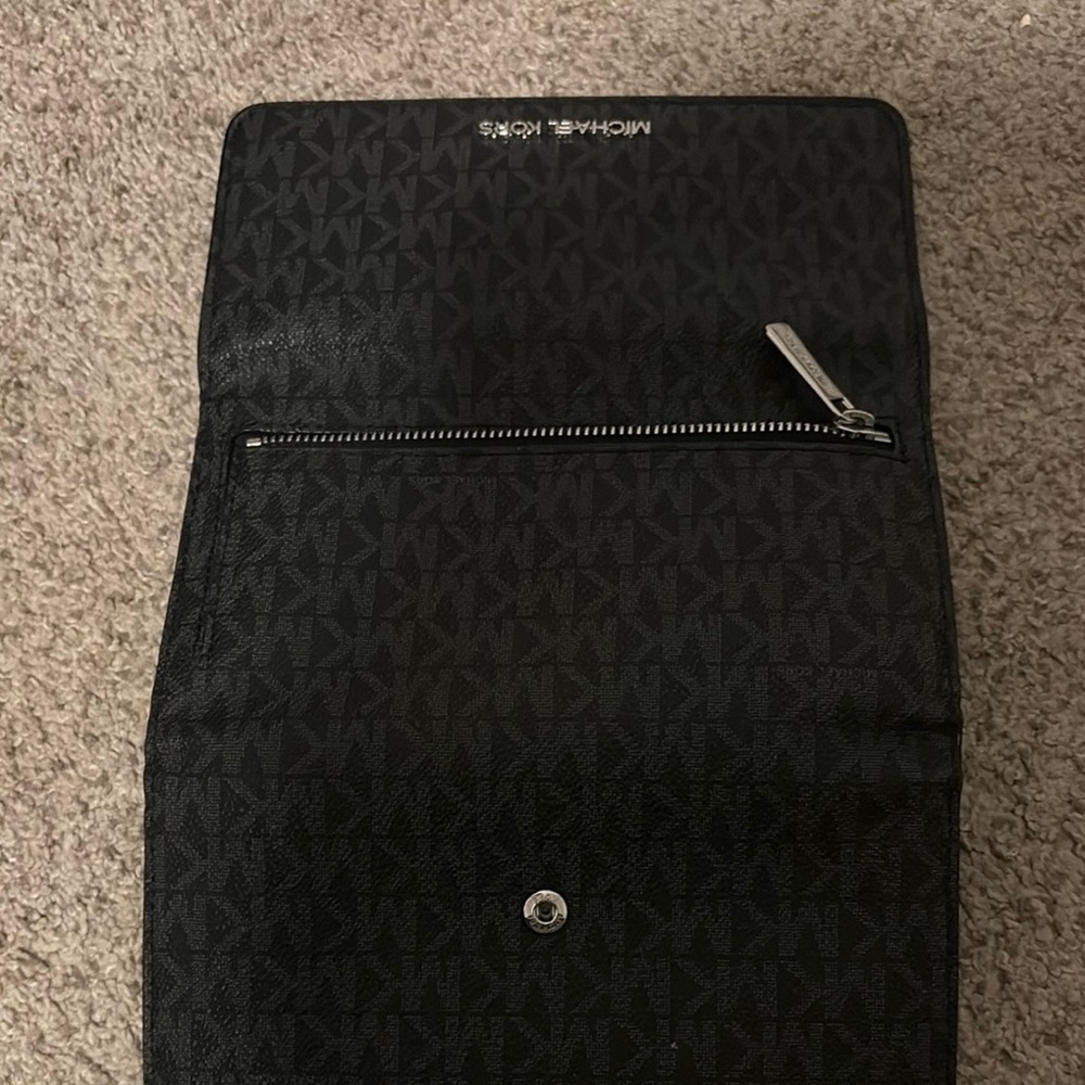 Michael Kors Black Quilted Backpack with matching wallet - Picture 5 of 15